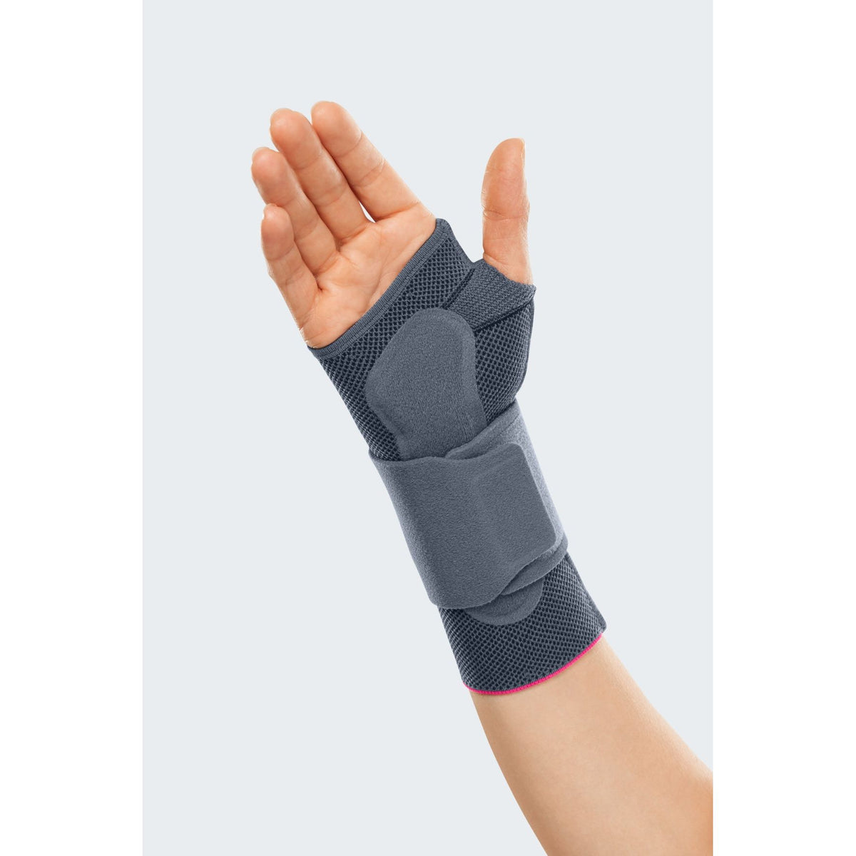 Manumed active Wrist Support, Silver